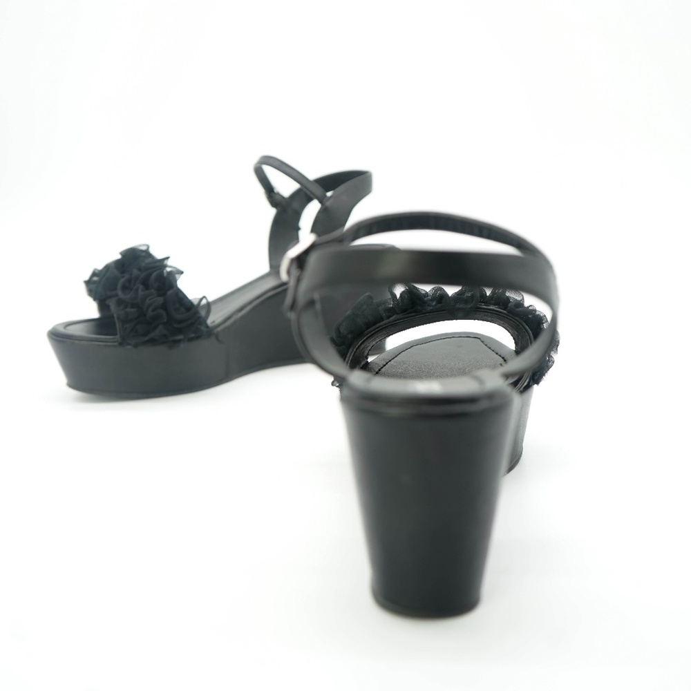 Retro Ruffle Platforms - Picture 4 of 5
